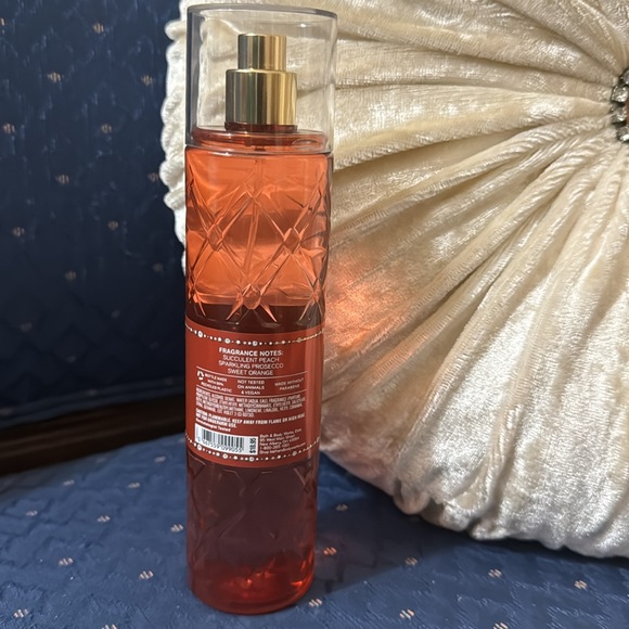 BATH & BODY WORKS SET. . . PEACH BELLINI SCENT - Picture 4 of 6